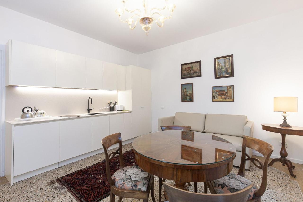 Residence Santa Marta By Halldis Venesia Bagian luar foto