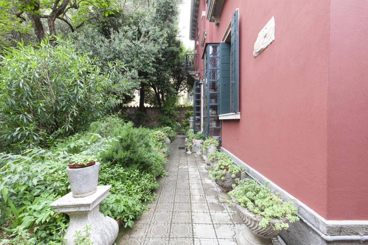 Residence Santa Marta By Halldis Venesia Bagian luar foto