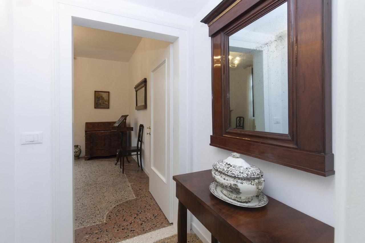 Residence Santa Marta By Halldis Venesia Bagian luar foto