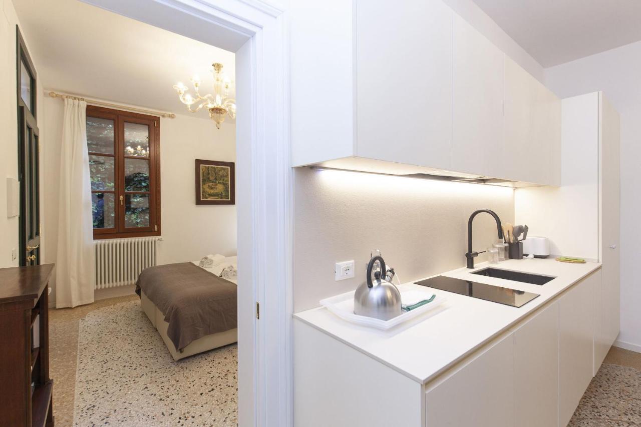 Residence Santa Marta By Halldis Venesia Bagian luar foto